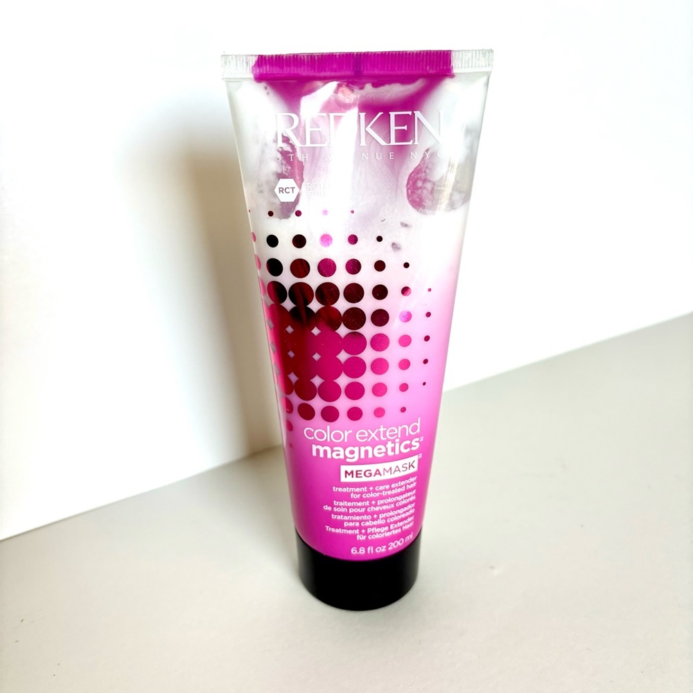 Redken COLOR EXTEND MAGNETICS MEGA HAIR MASK FOR COLOR TREATED HAIR discontinued